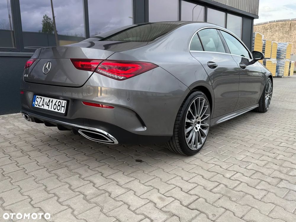 Mercedes-Benz CLA 180 7G-DCT AMG Line - 2