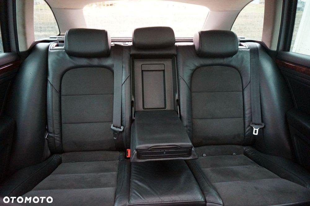 SKODA SUPERB II 3T KOMBI 2013 LA7W 2.0 TDI CFFB 140KM MTZ SREBRNY na części - 19