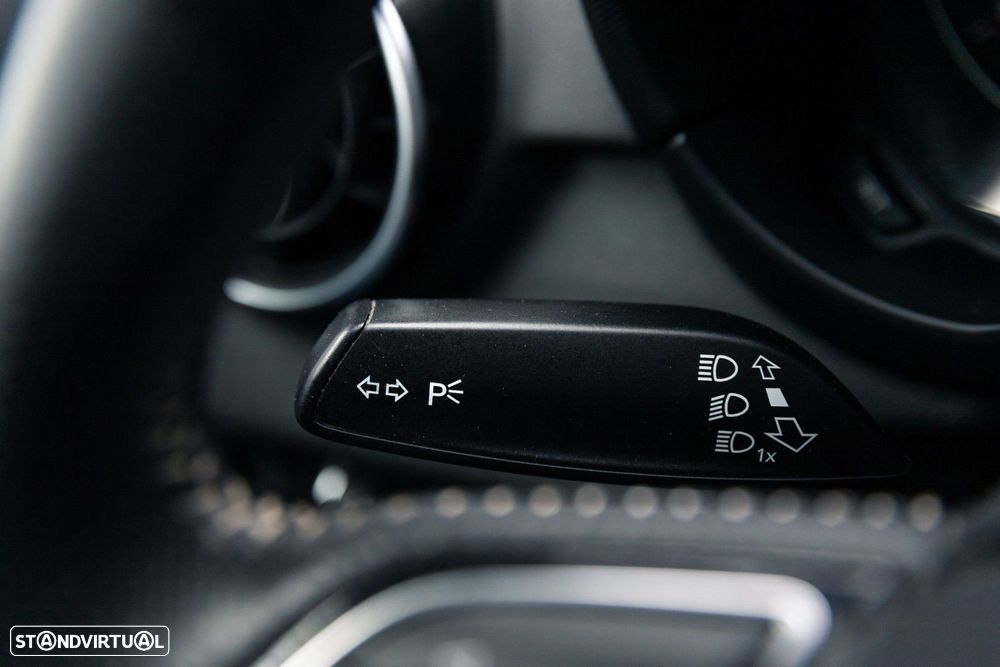 Audi A1 Sportback 2.0 TDI S line Sport Pack - 33