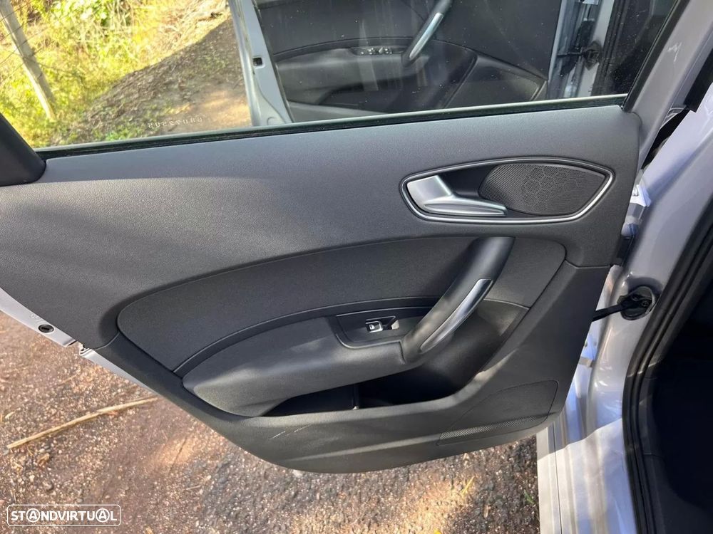 Audi A1 Sportback 1.4 TDI (ultra) S tronic - 27