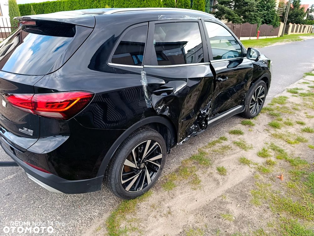 MG ZS - 13