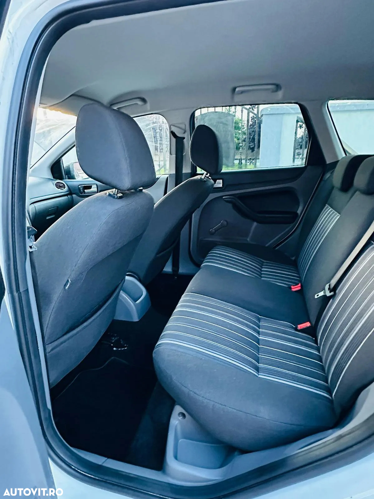Ford Focus - 8