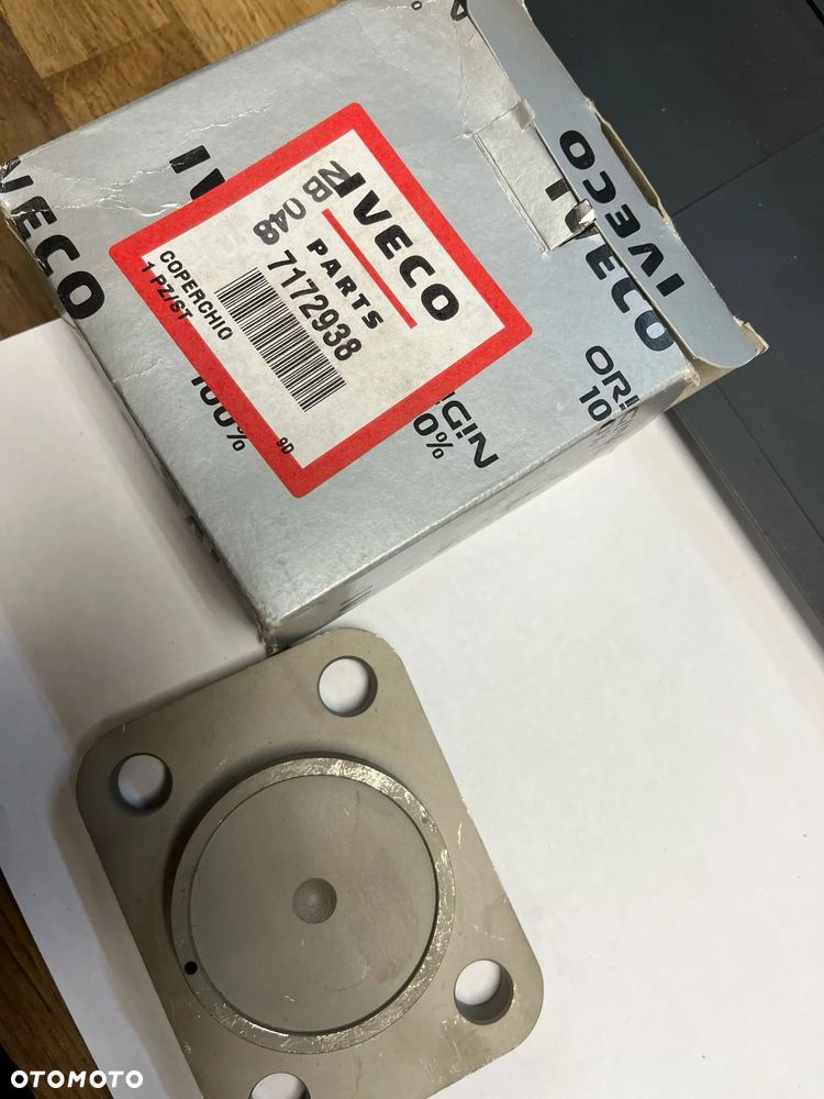 Zestaw naprawczy wahacza sworzeń zwrotnicy Iveco 7182177  7172971 717298 7182633 - 5