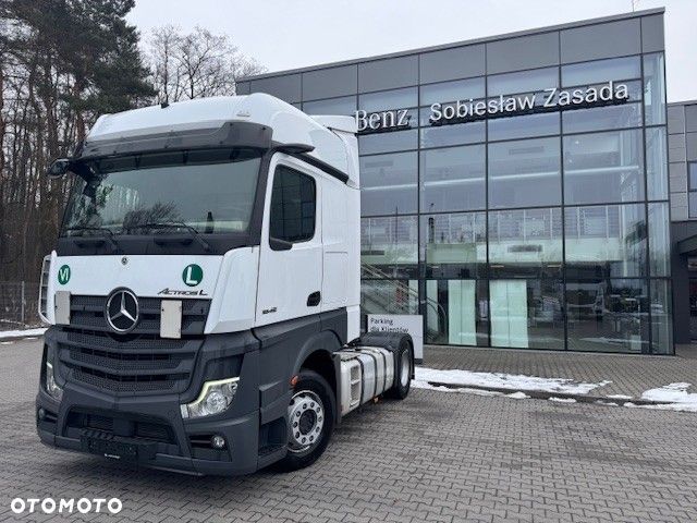 Mercedes-Benz actros - 3