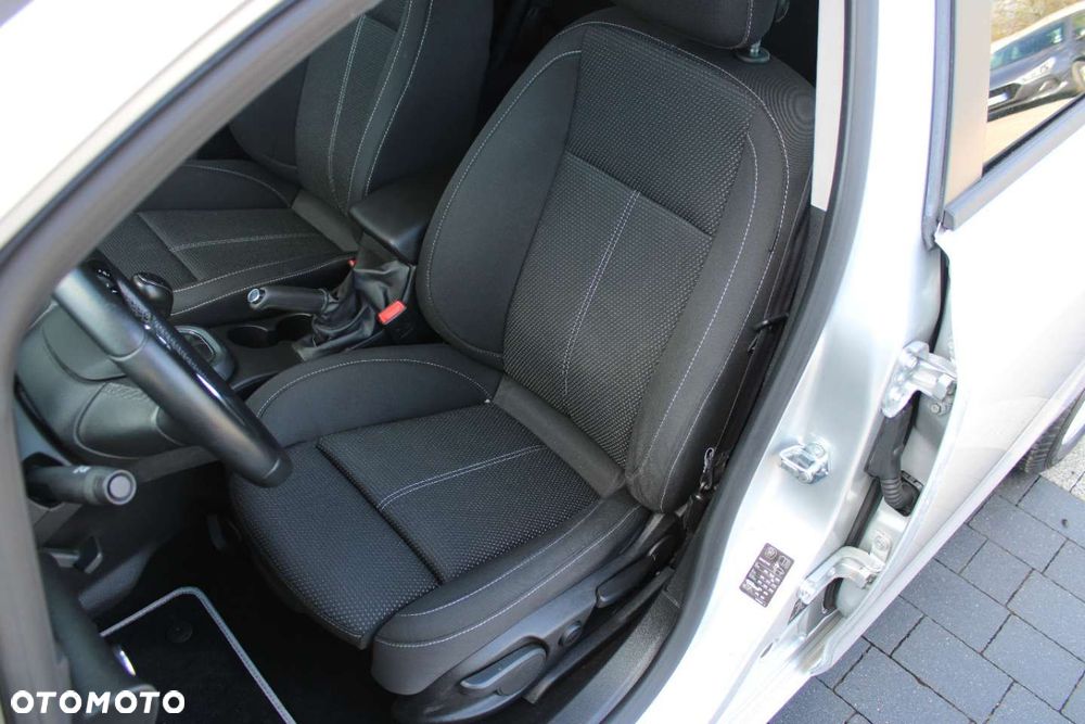 Opel Astra - 16