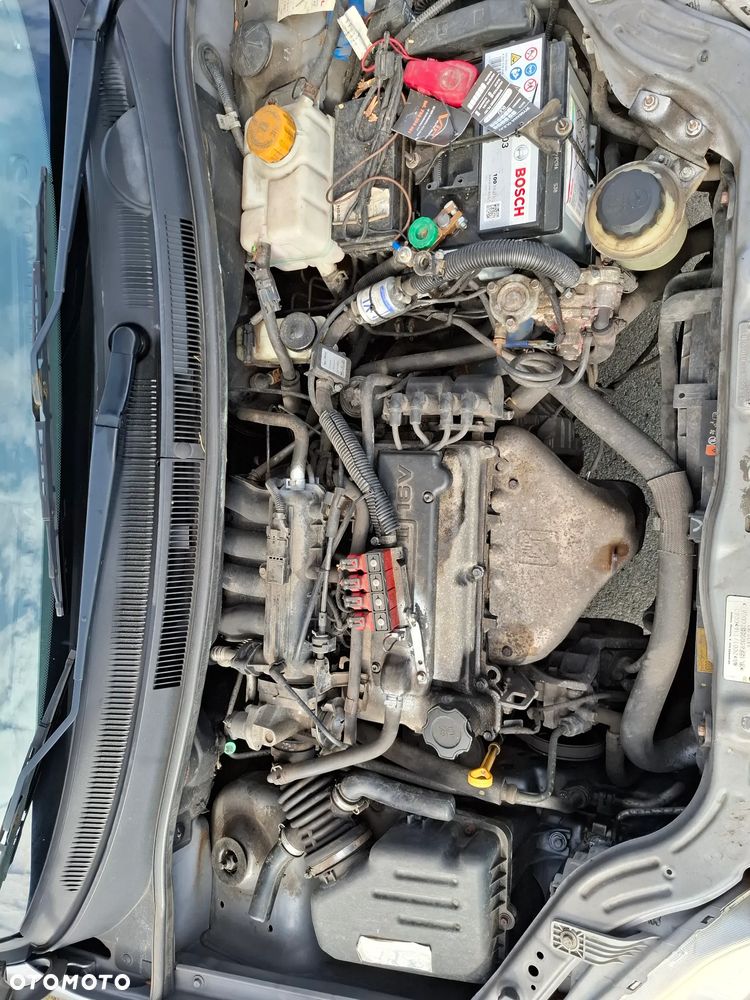 Chevrolet Aveo 1.2 16V Base - 11