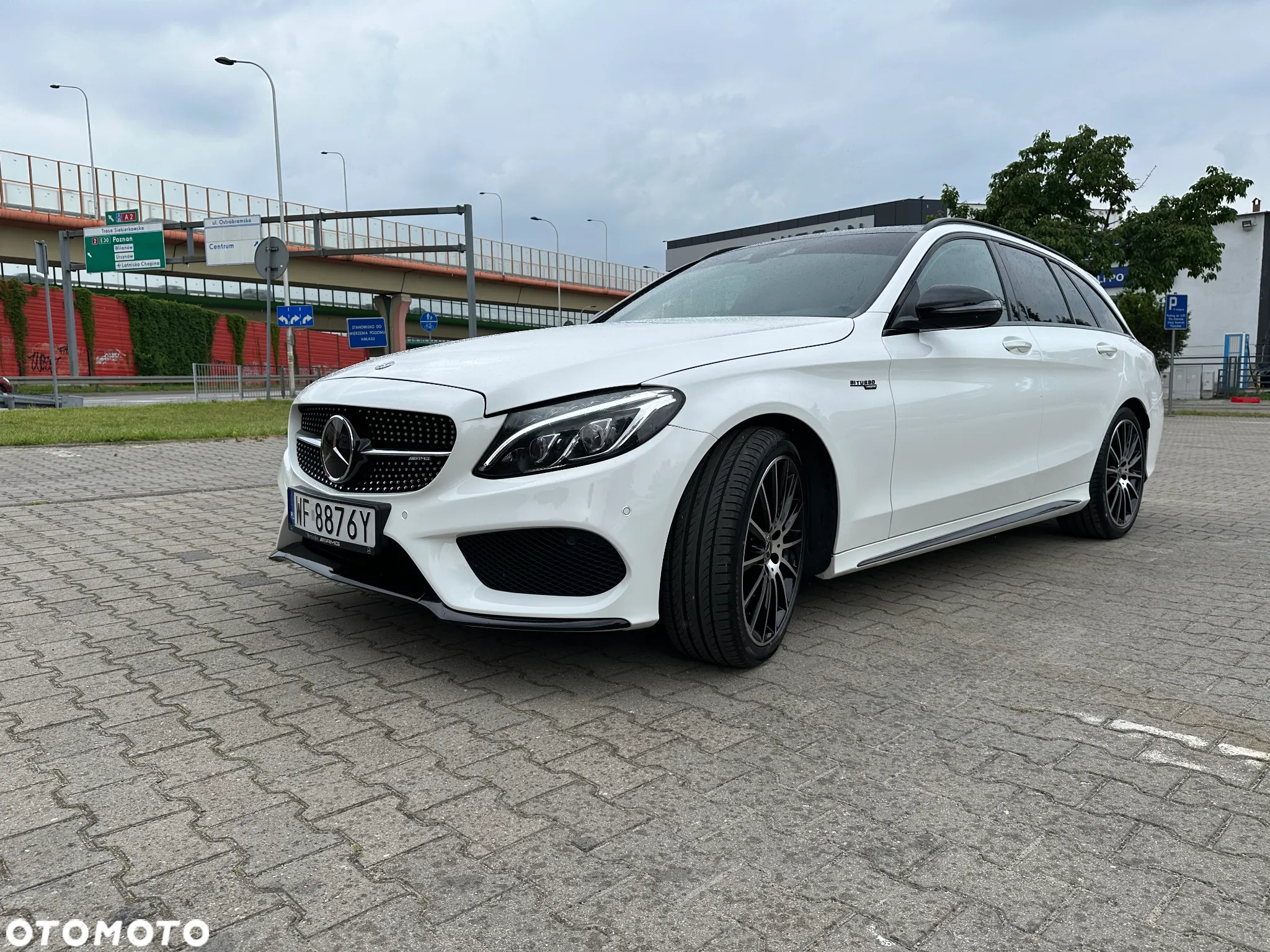 Mercedes-Benz Klasa C AMG 43 4-Matic - 4