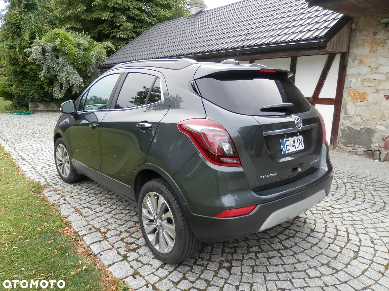 Buick Encore - 4