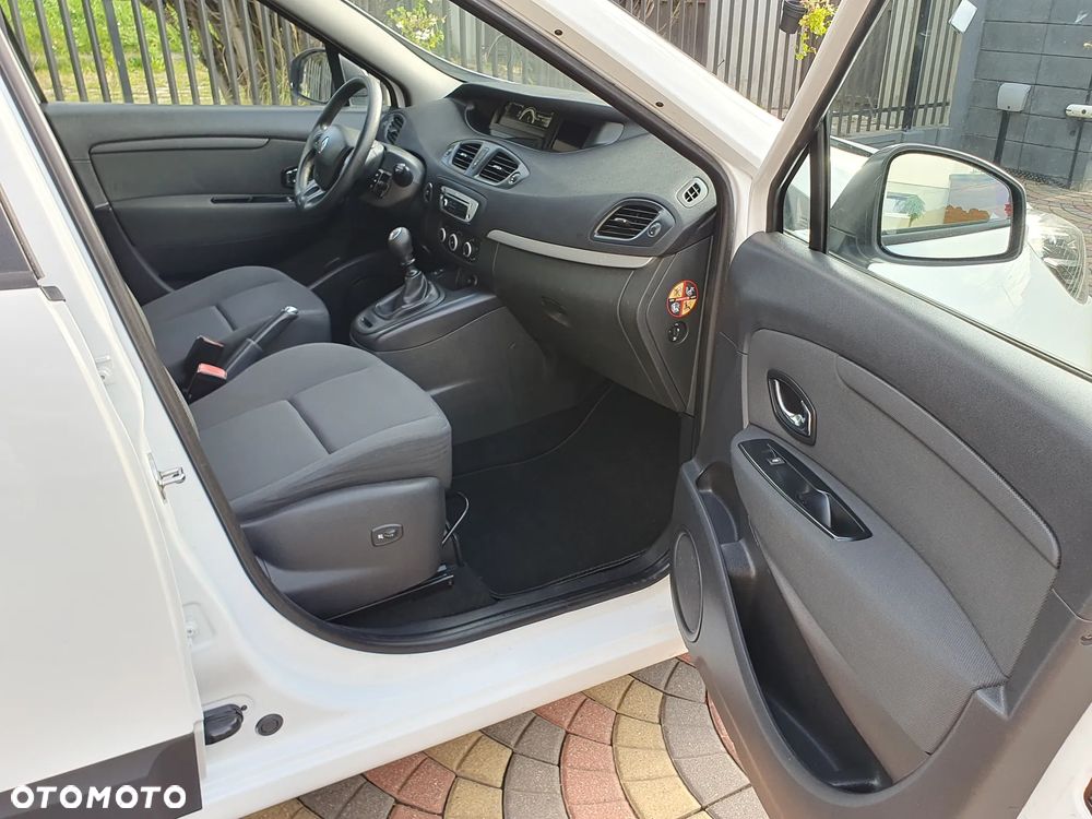 Renault Scenic 1.6 16V TomTom Edition - 17