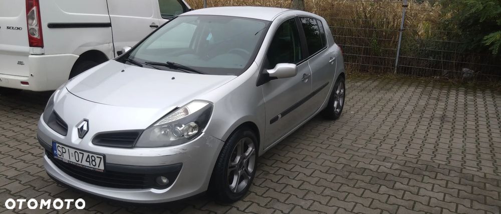 Renault Clio 1.2 16V Authentique - 2