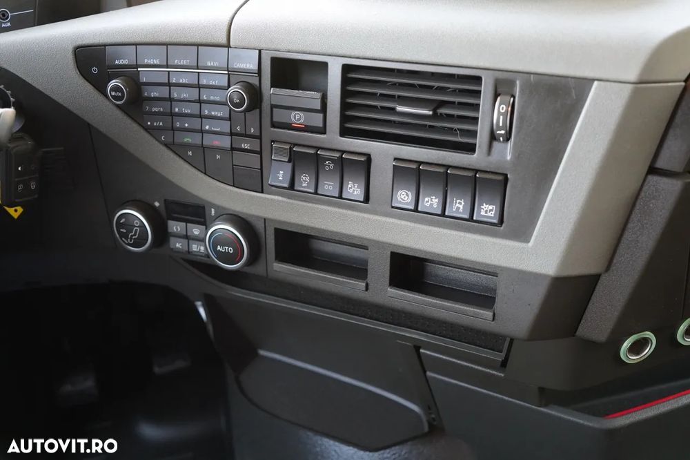 Volvo FH 500 / CORTINĂ / 6x2 / ACOPERIȘ RIDICAT / AER CONDIȚIONAT PARCARE / PUNTE RELAXABILĂ / CONTRACT DE SERVICE GOLD - 30