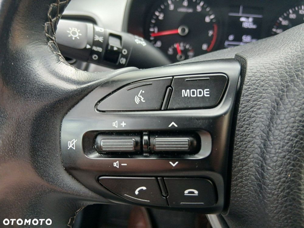 Kia Stonic - 27