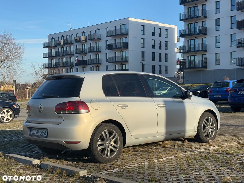 Volkswagen Golf 1.6 TDI Comfortline - 4