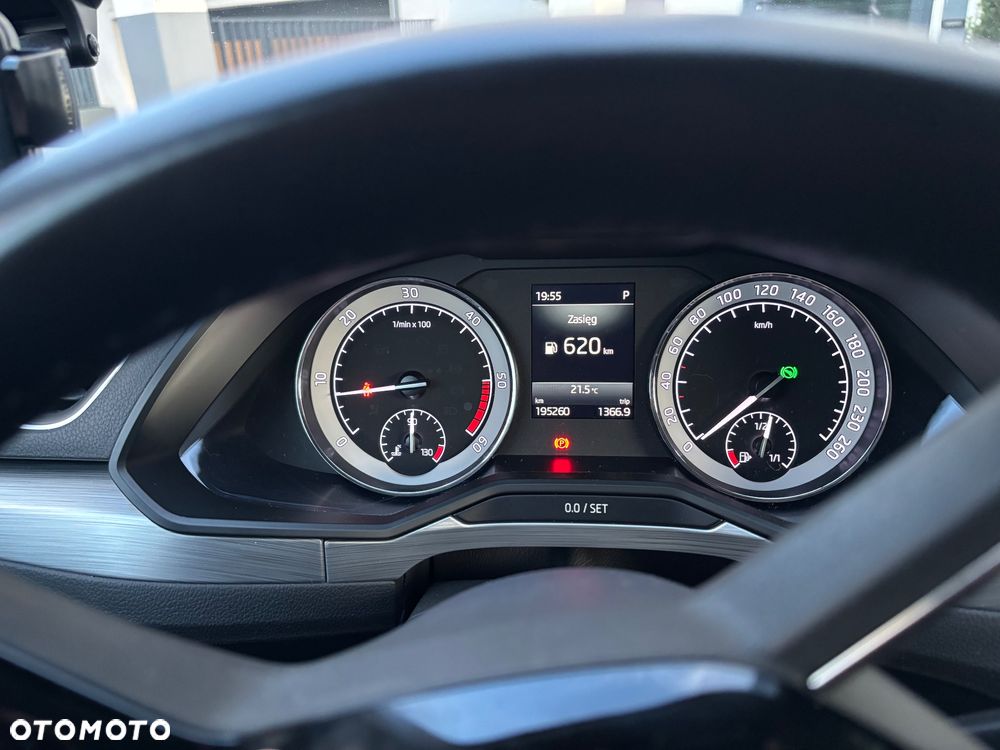 Skoda Superb 2.0 TDI Sportline DSG - 16