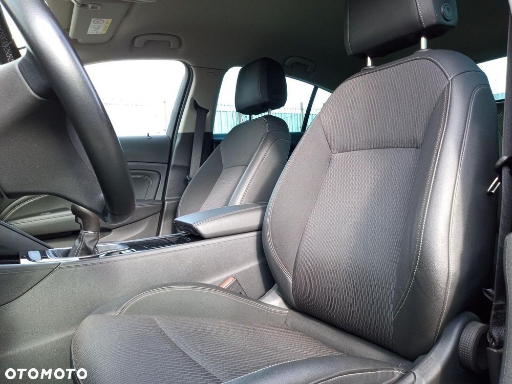 Opel Insignia 2.0 CDTI Innovation S&S - 11