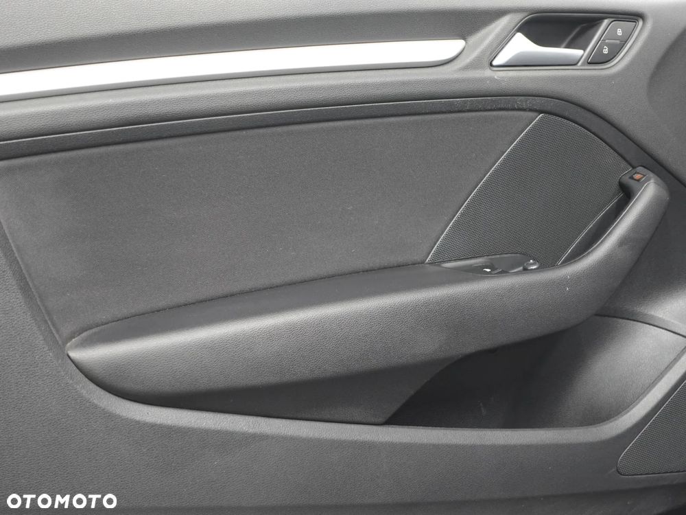 Audi A3 Sportback 2.0 TDI Ambiente - 18