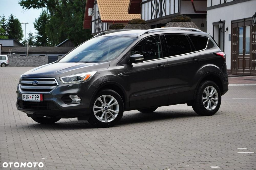 Ford Kuga - 4