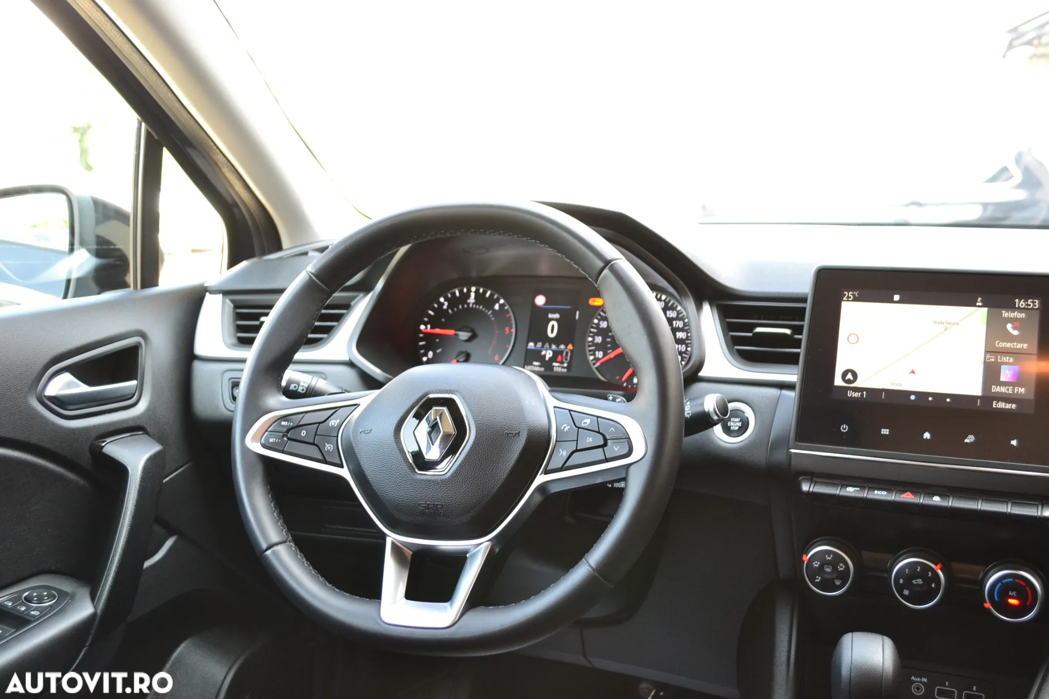 Renault Captur - 18