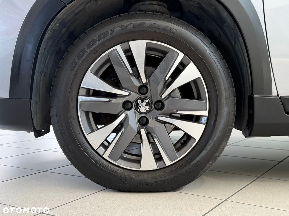 Peugeot 2008 1.2 Pure Tech GPF Allure S&S EAT6 - 7