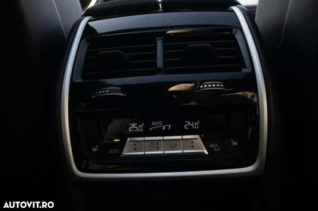 BMW X5 xDrive40i - 10