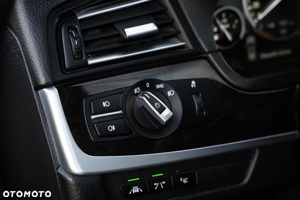 BMW Seria 5 - 38