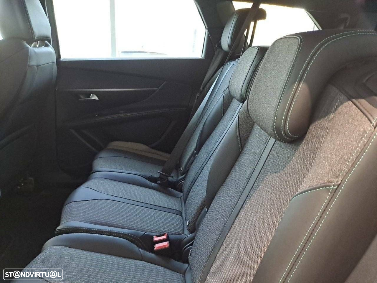 Peugeot 5008 1.5 BlueHDi Allure Pack EAT8 - 10
