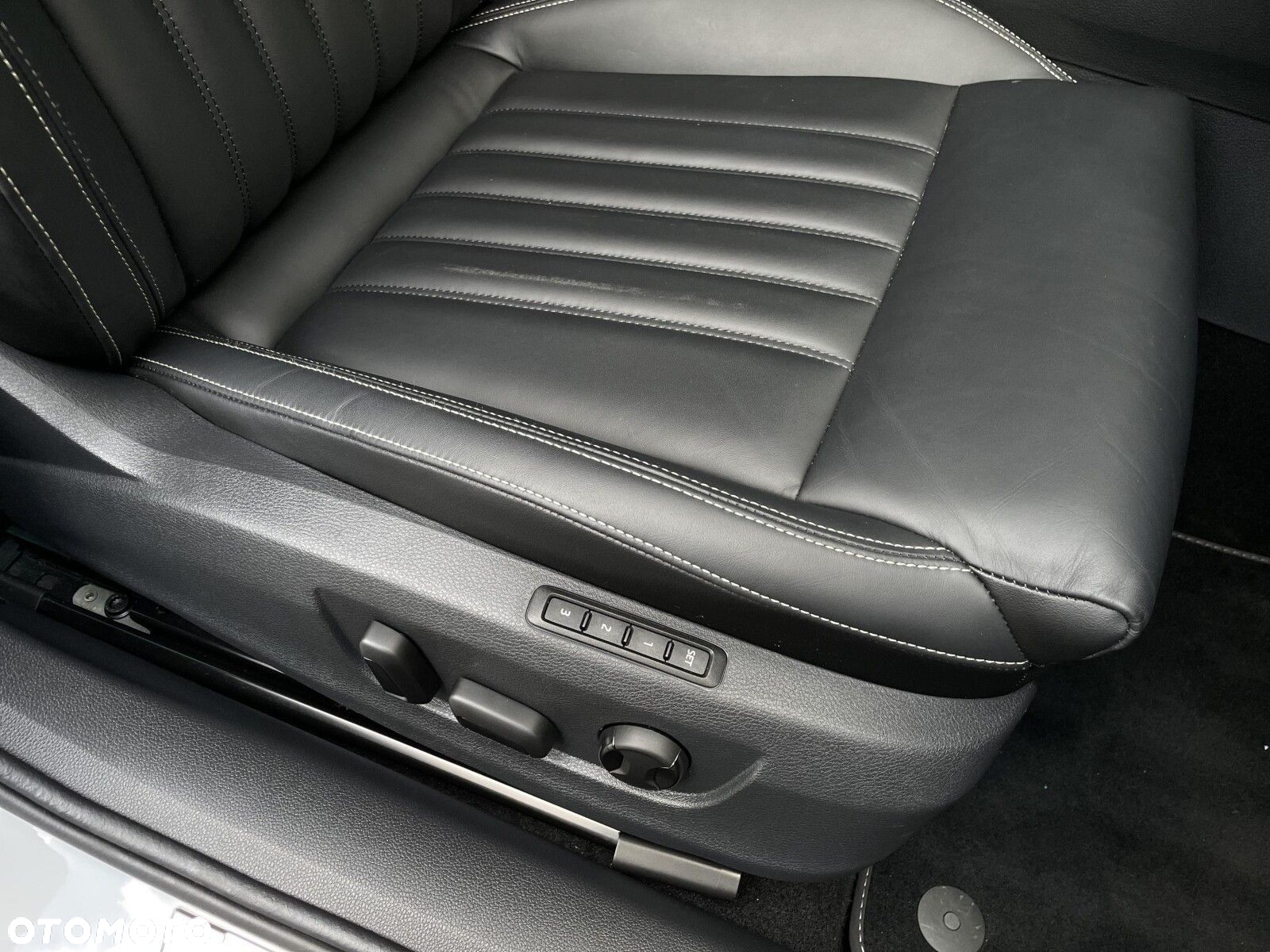 Skoda Superb 2.0 TDI SCR L&K DSG - 24