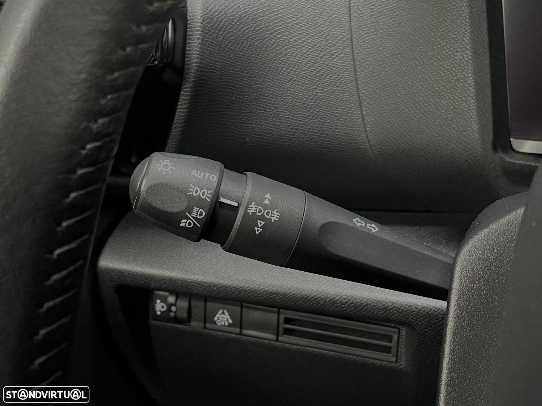 Citroën C4 1.2 PureTech Shine EAT8 - 12