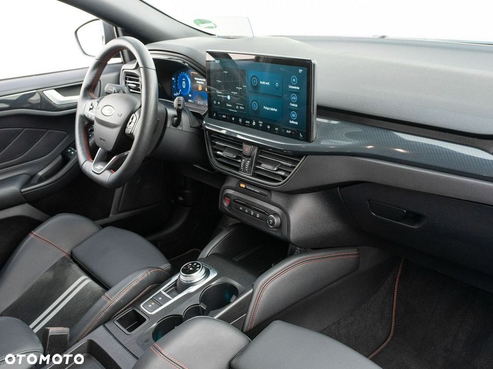 Ford Focus 2.3 EcoBoost ST X - 28
