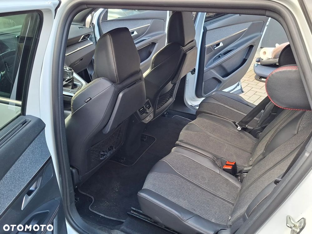 Peugeot 5008 - 7