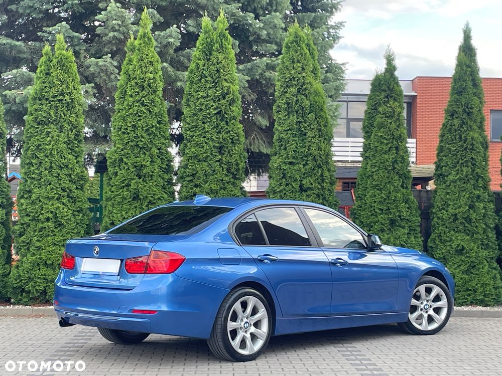 BMW Seria 3 320d Efficient Dynamics Luxury Line Purity sport - 16