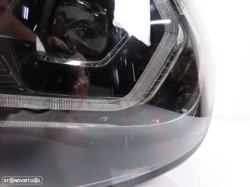 Farol LED LCI Esquerdo Usado / Original BMW X1 (F48) 63115A01171 / 9477811 - 2