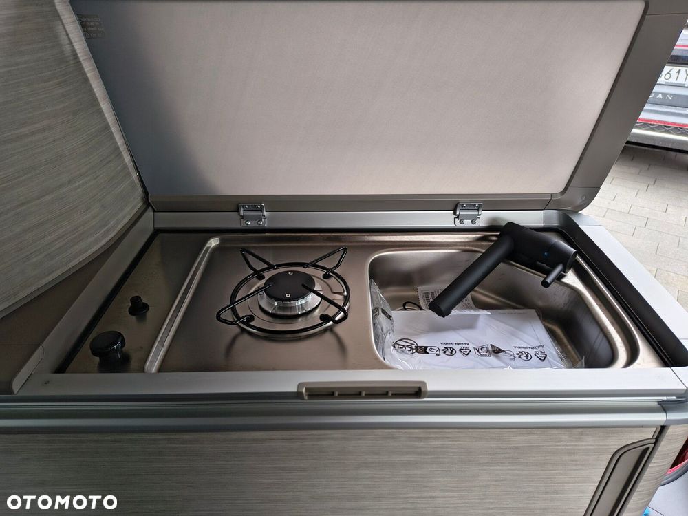 Volkswagen california Nowa California Ocean silnik: 2,0 l TDI SCR 150 KM / skrzynia biegów: 7-biegowa DSG rozstaw osi: 3124 mm - 9