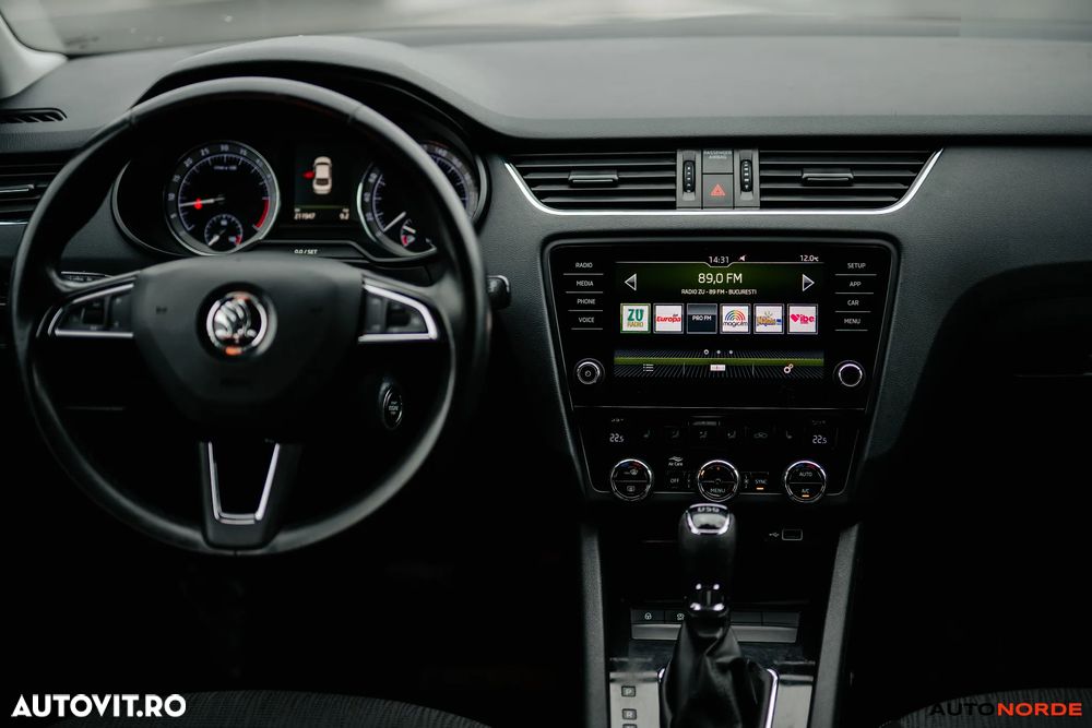 Skoda Octavia 2.0 TDI DSG Ambition - 18