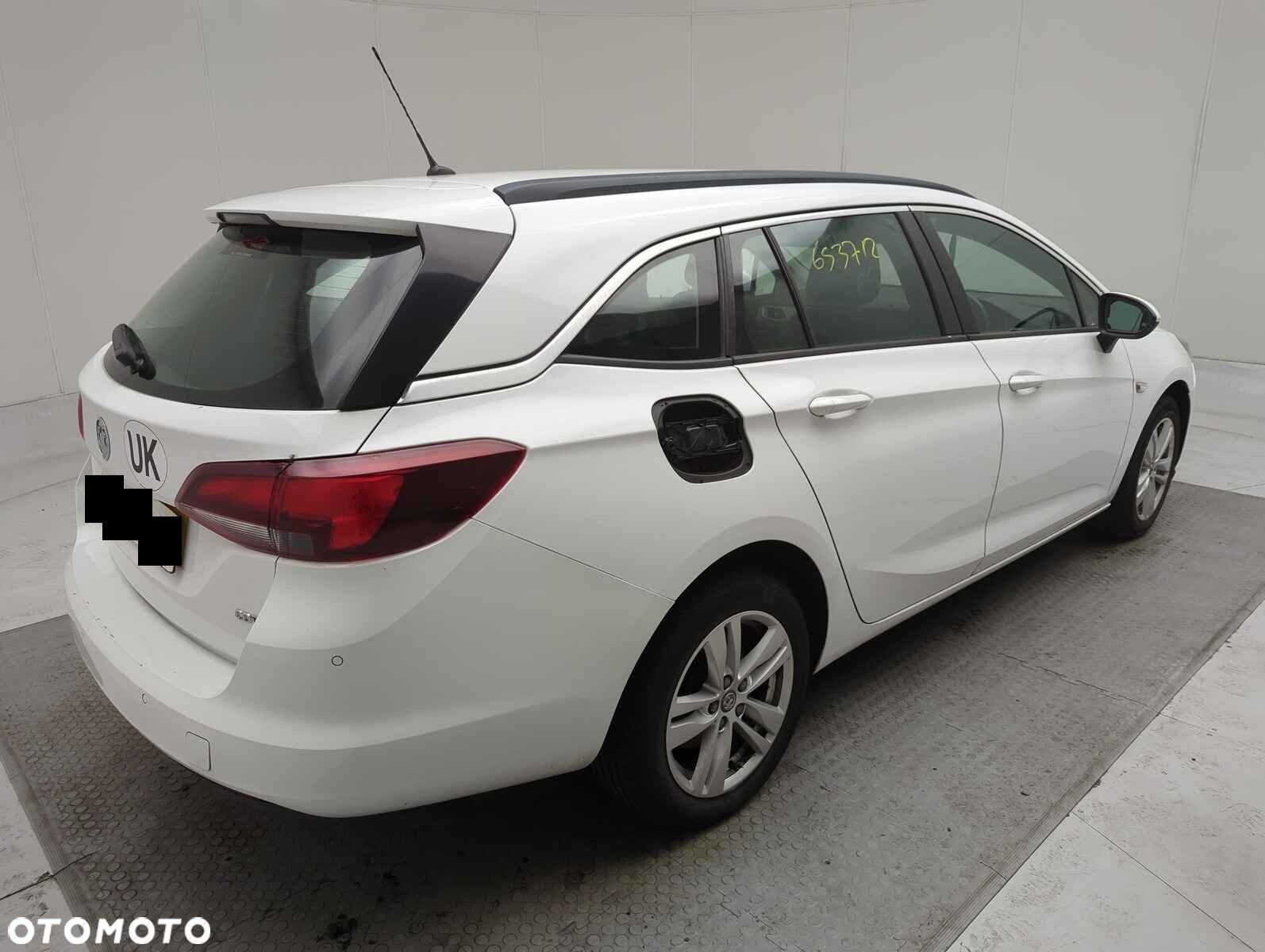Opel Astra V 1.6 CDTI Elite S&S - 6