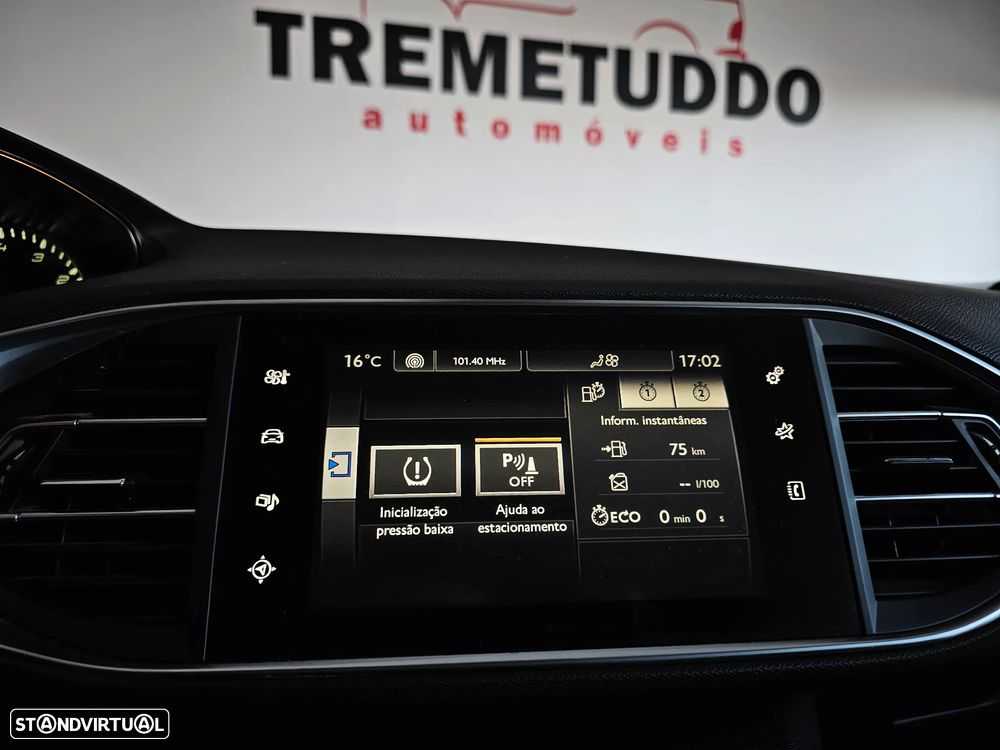 Peugeot 308 1.2 PureTech Allure EAT6 - 29