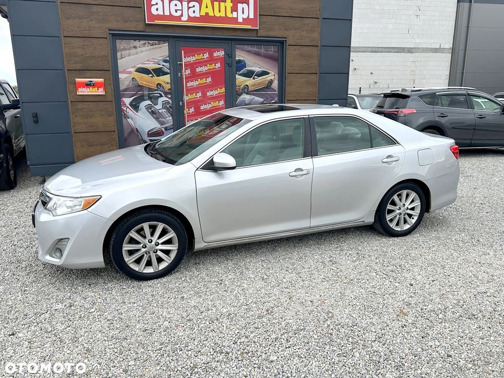 Toyota Camry 3.5 V6 XLE - 1