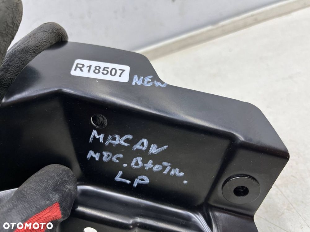 Mocowanie błotnika Porsche Macan I 95b 14r.- lewe przednie mocowanie błotnika wspornik podpora - 4