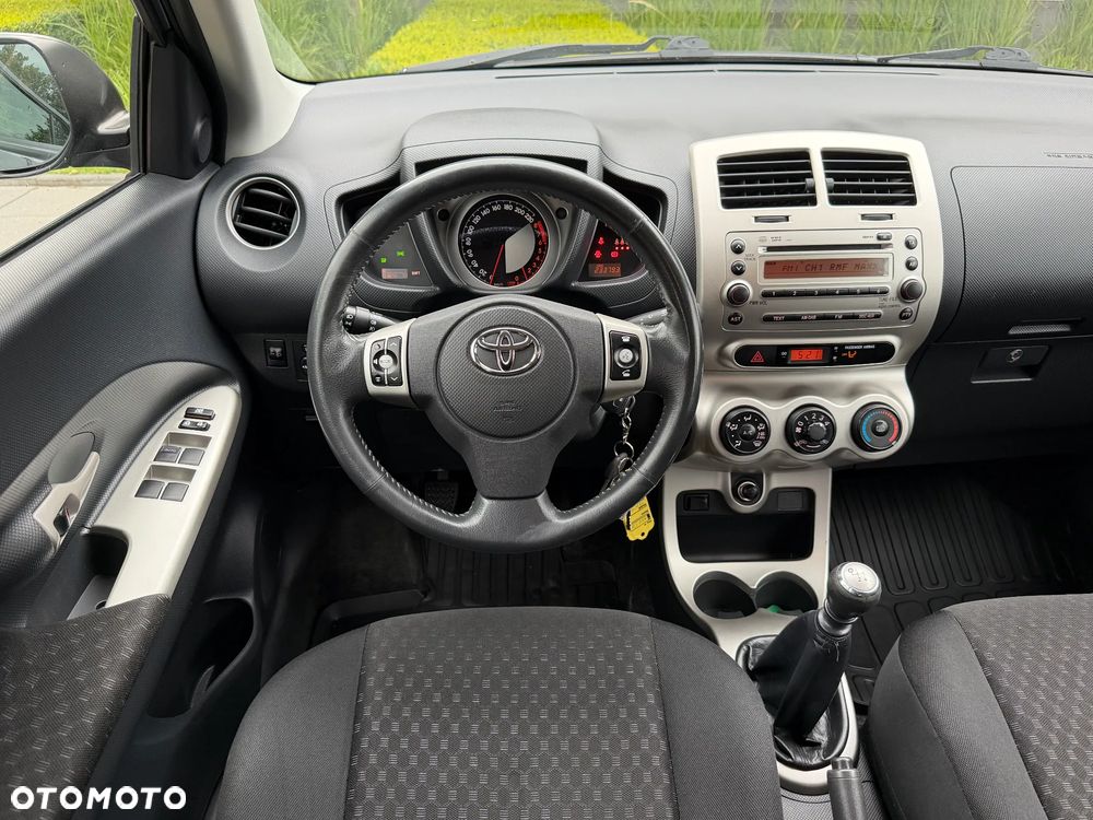 Toyota Urban Cruiser 1.33 4x2 - 30