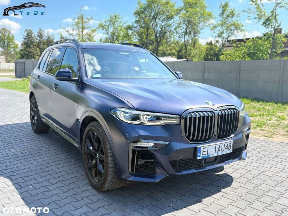 BMW X7 - 7