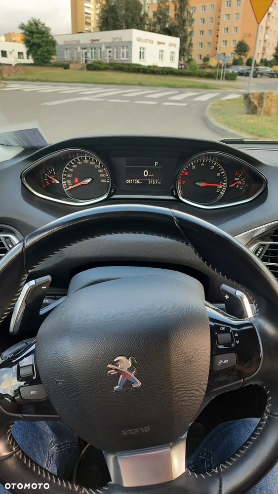 Peugeot 308 1.2 PureTech GPF Active S&S EAT8 - 22