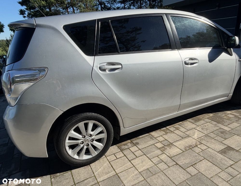 Toyota Verso - 4