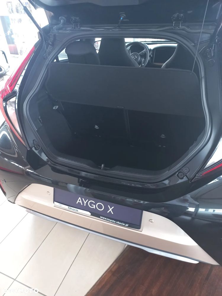 Toyota Aygo X 1.0 VVT-i Executive - 5