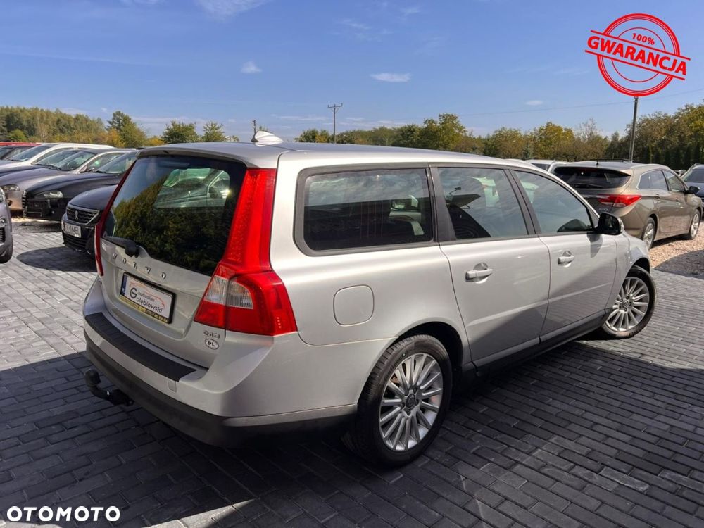 Volvo V70 2.4D Momentum - 11