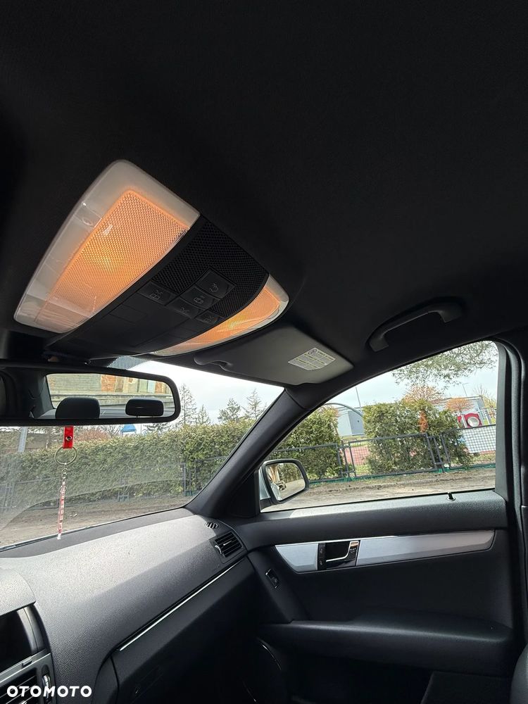 Mercedes-Benz Klasa C 200 Kompressor Avantgarde - 21