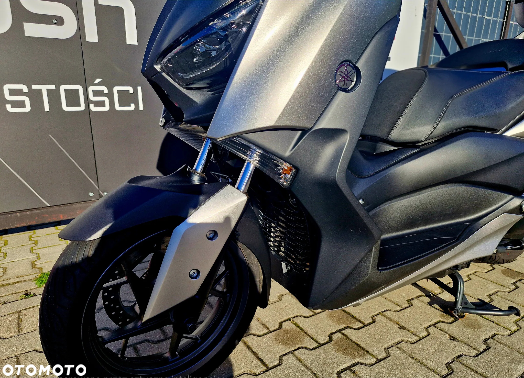 Yamaha X-max - 3