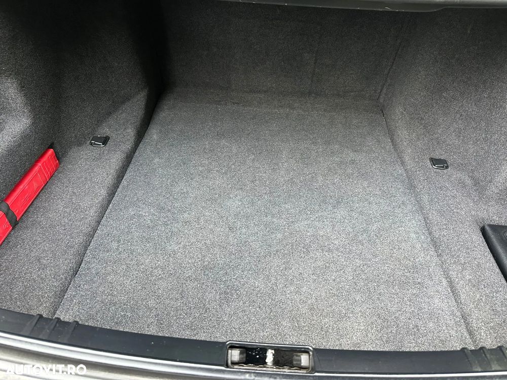 BMW Seria 6 630 i - 23
