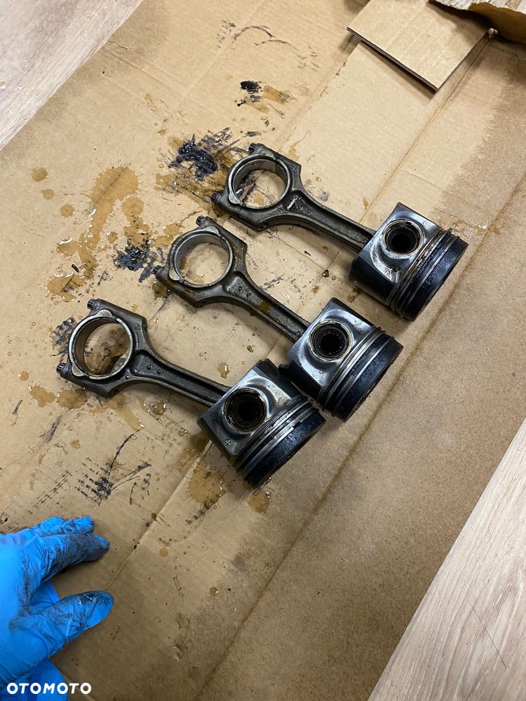 Volvo XC90 v99 s90 v60 Tłok korbowód 235 km 17r - 10