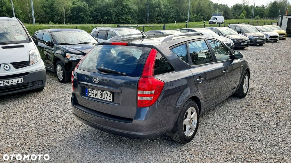 Kia Ceed - 19