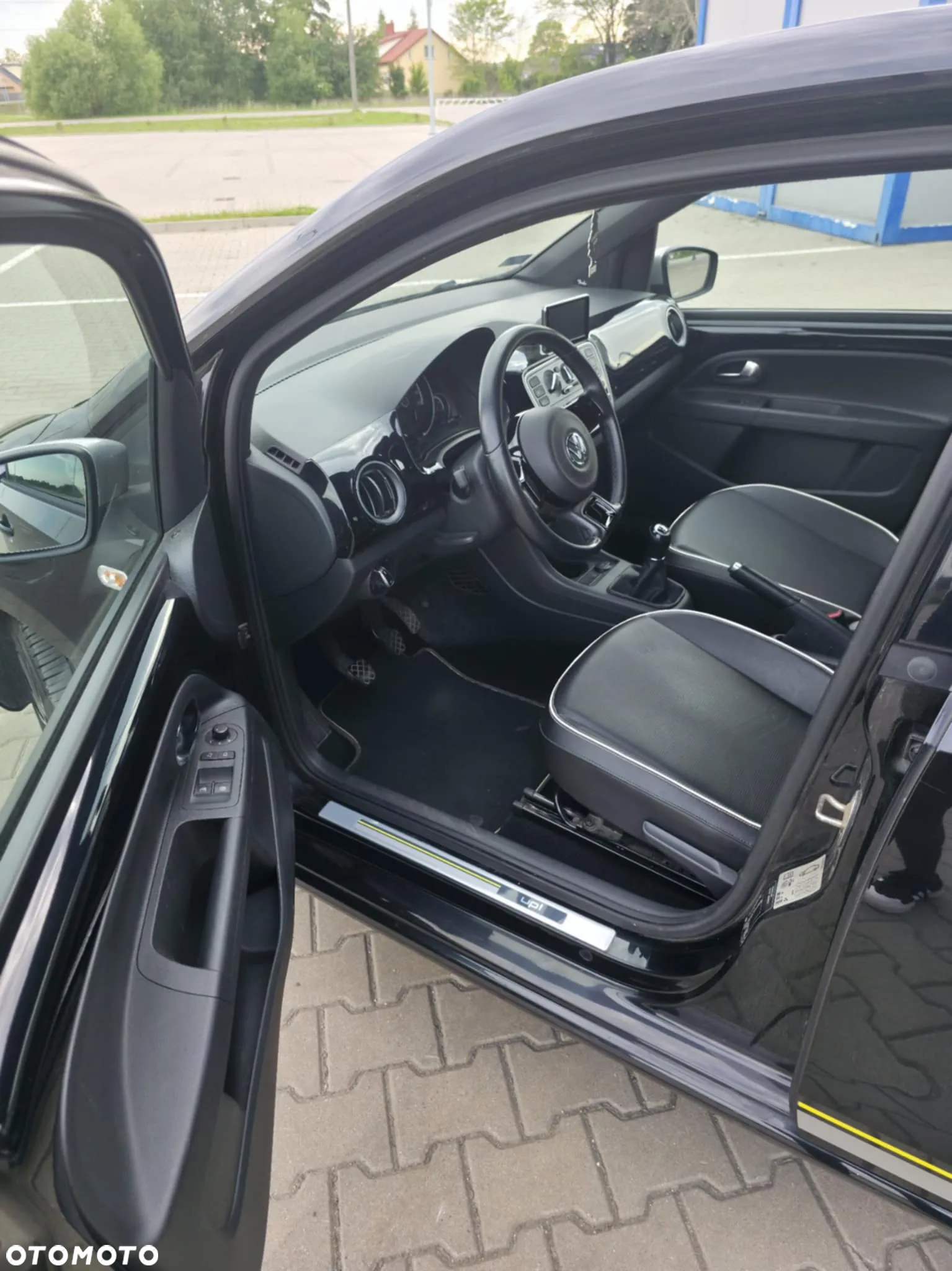 Volkswagen up! 1.0 street - 10